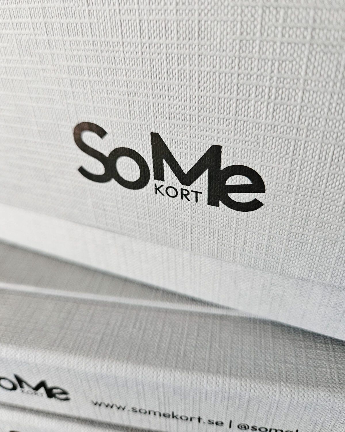 Nu är den äntligen här! A deck of social media brilliance