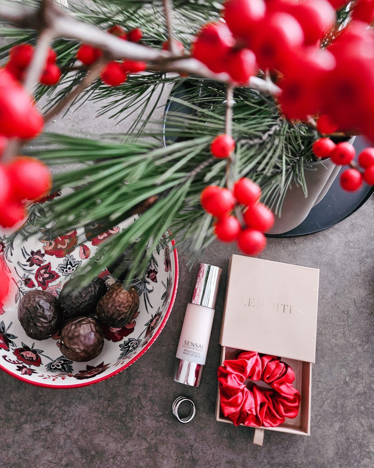 Från glöggmingel och julmys på kontoret till julfirande hemma med nära och kära